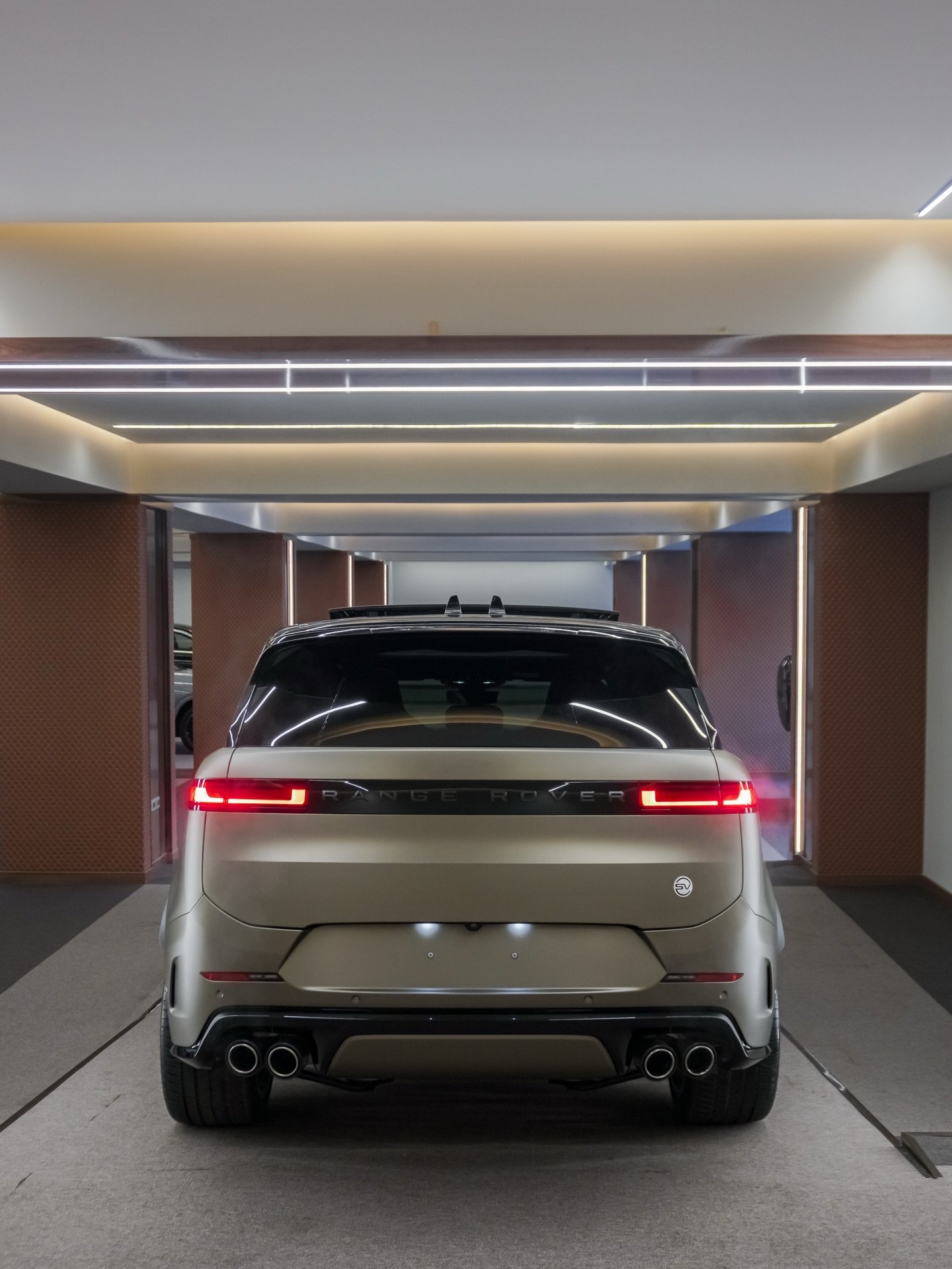 Range Rover Sport SV